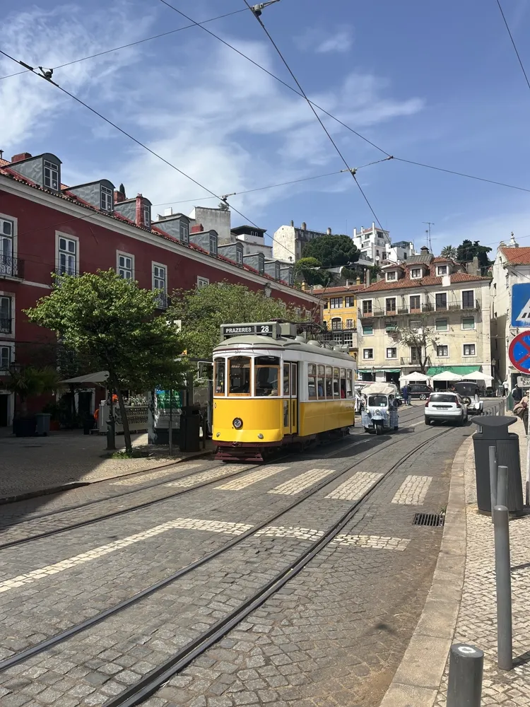 Centro Histórico — Bairro Alto, Chiado, Alfama e Graça